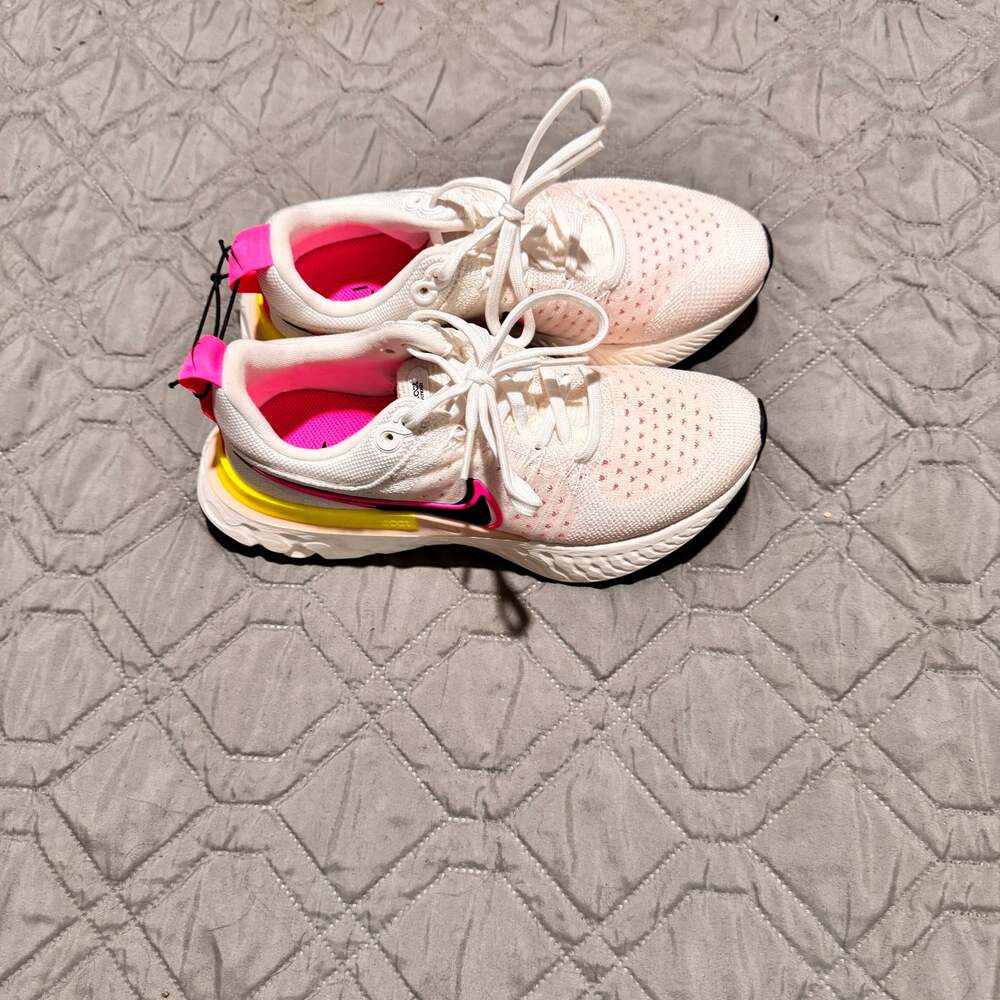 Nike React Infinity Run Flyknit 2 Rawdacious DJ5395-100 - Picture 2 of 8